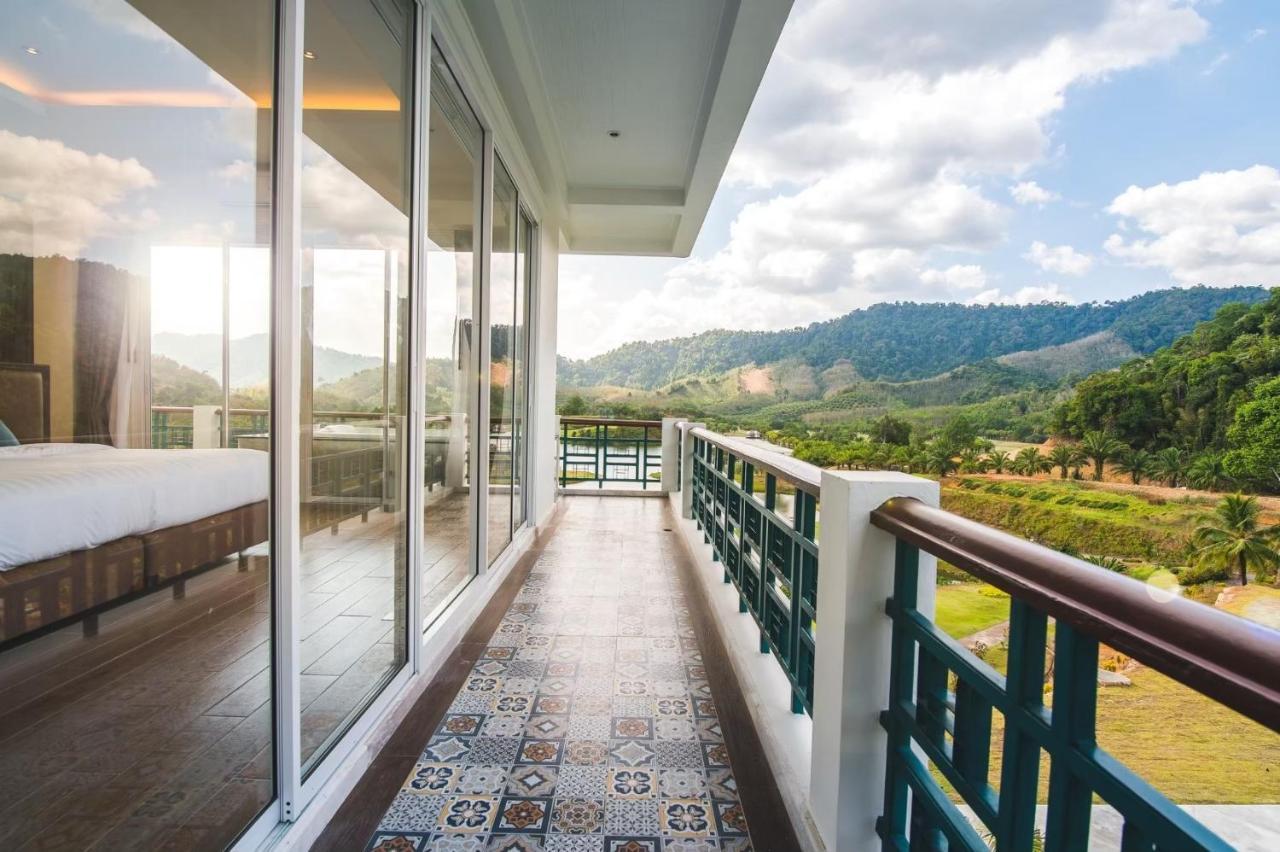 Katathong Golf Resort & Spa Phang Nga Exteriör bild