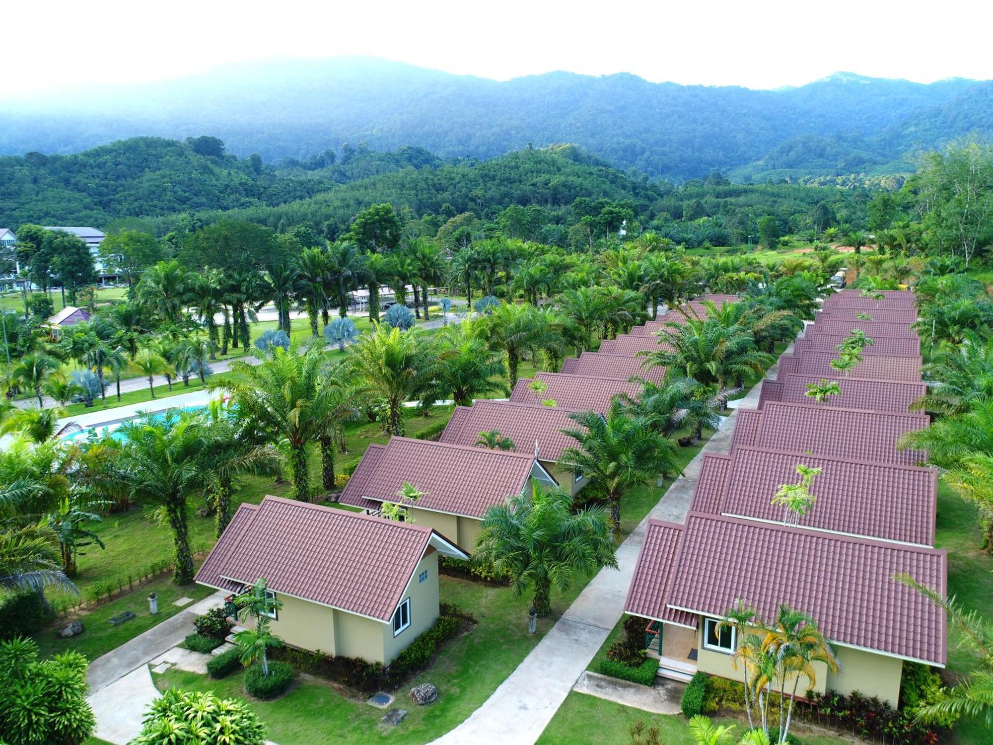 Katathong Golf Resort & Spa Phang Nga Exteriör bild